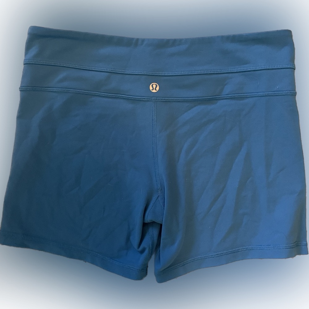 Blue Lululemon Align 6” shorts